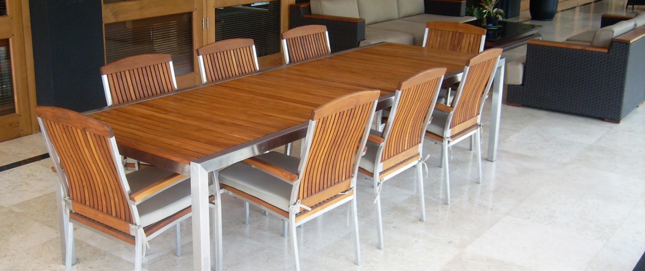 Teak outdoor dining table for villa projects